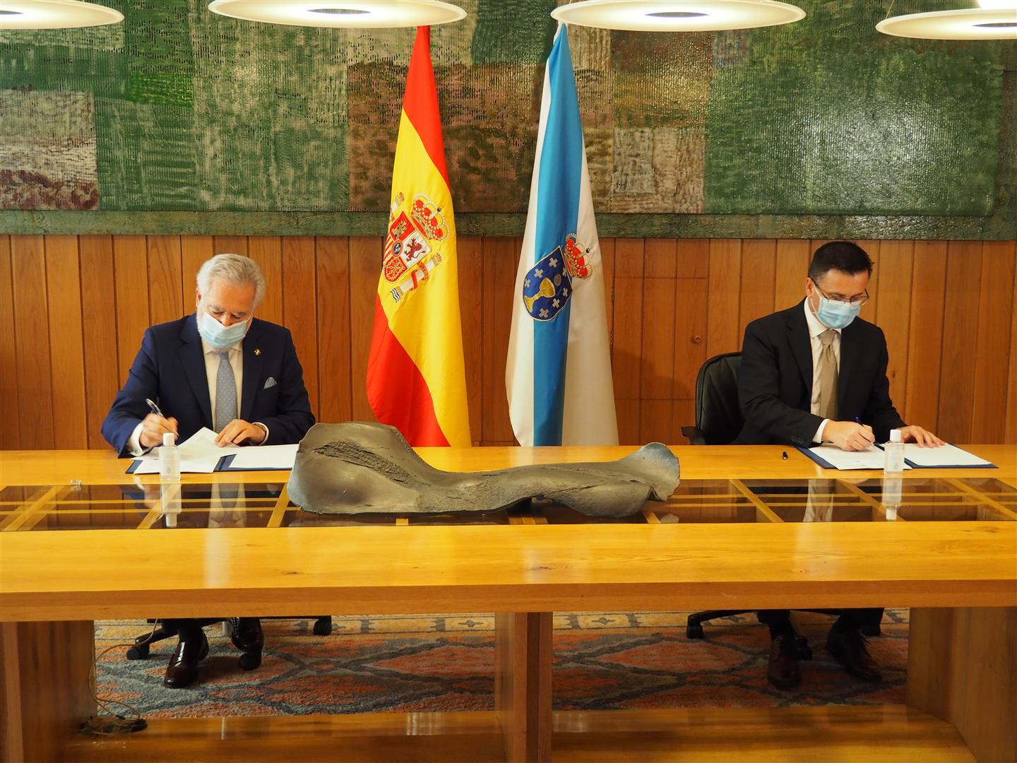 Foto da noticia:O Parlamento de Galicia e a Consellería de Medio Rural destinan 130.000 euros á adquisición de produtos de proximidade  para comedores sociais e bancos de alimentos 